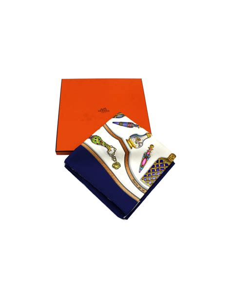 quanto costa foulard hermes|Foulard Hermès in Seta Multicolore .